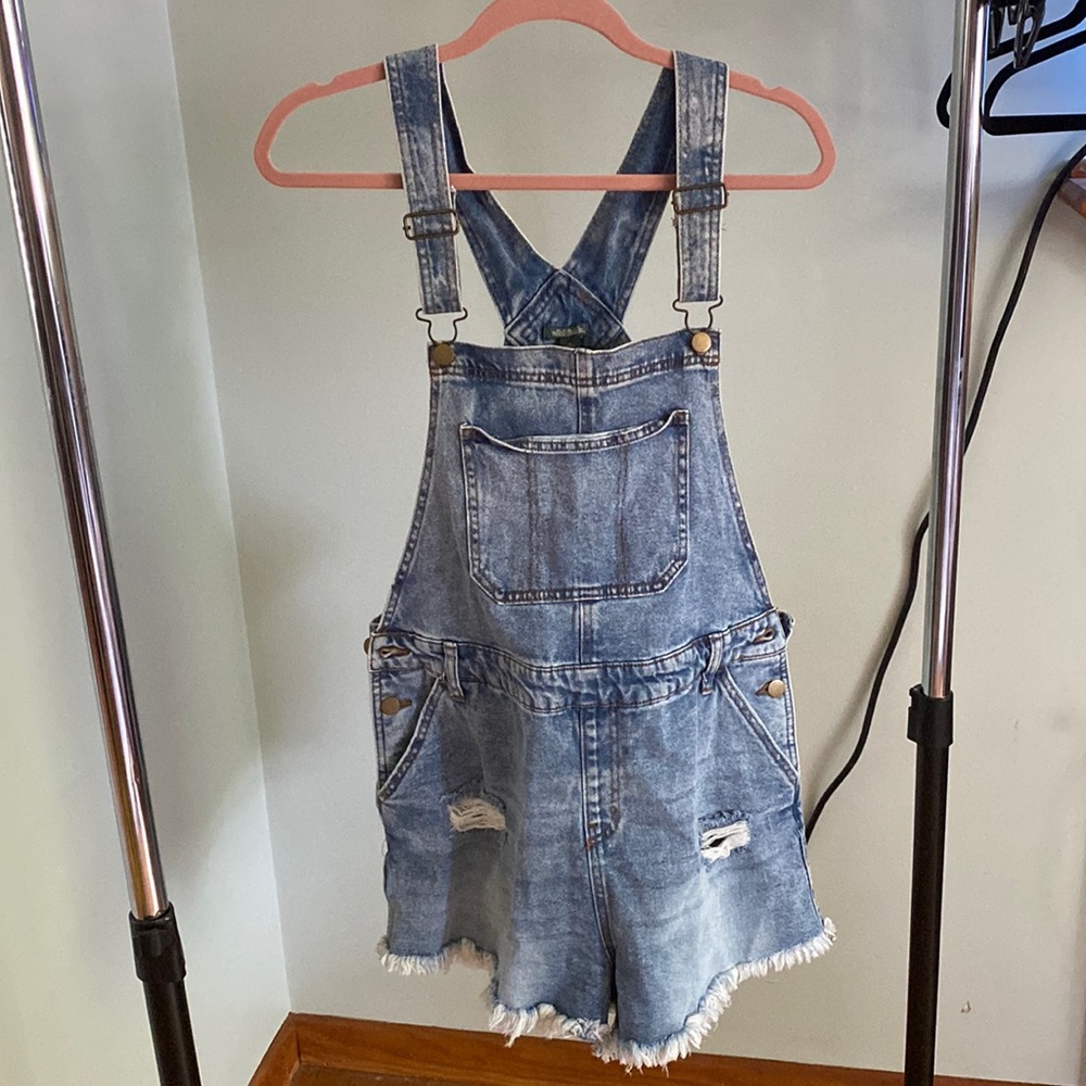 Wild Fable Short Overalls Size XL Overall Shorts Distressed Frayed Hem